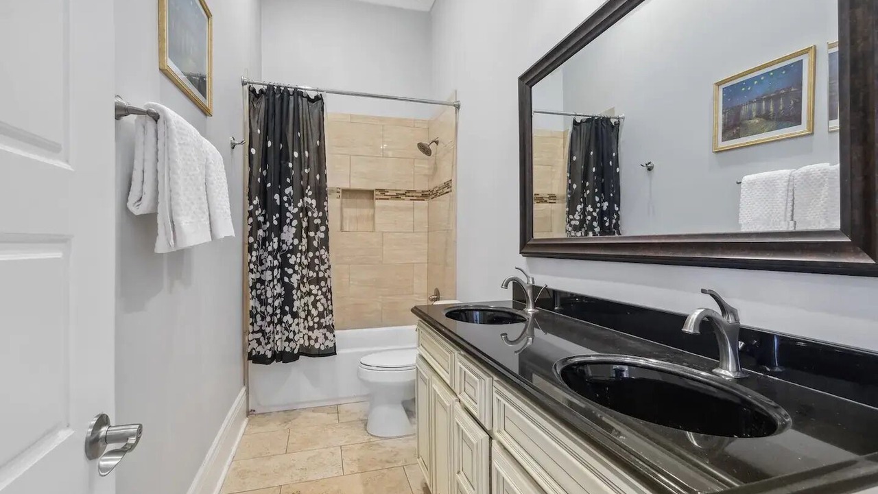 Photo of Bathroom in French Quarter