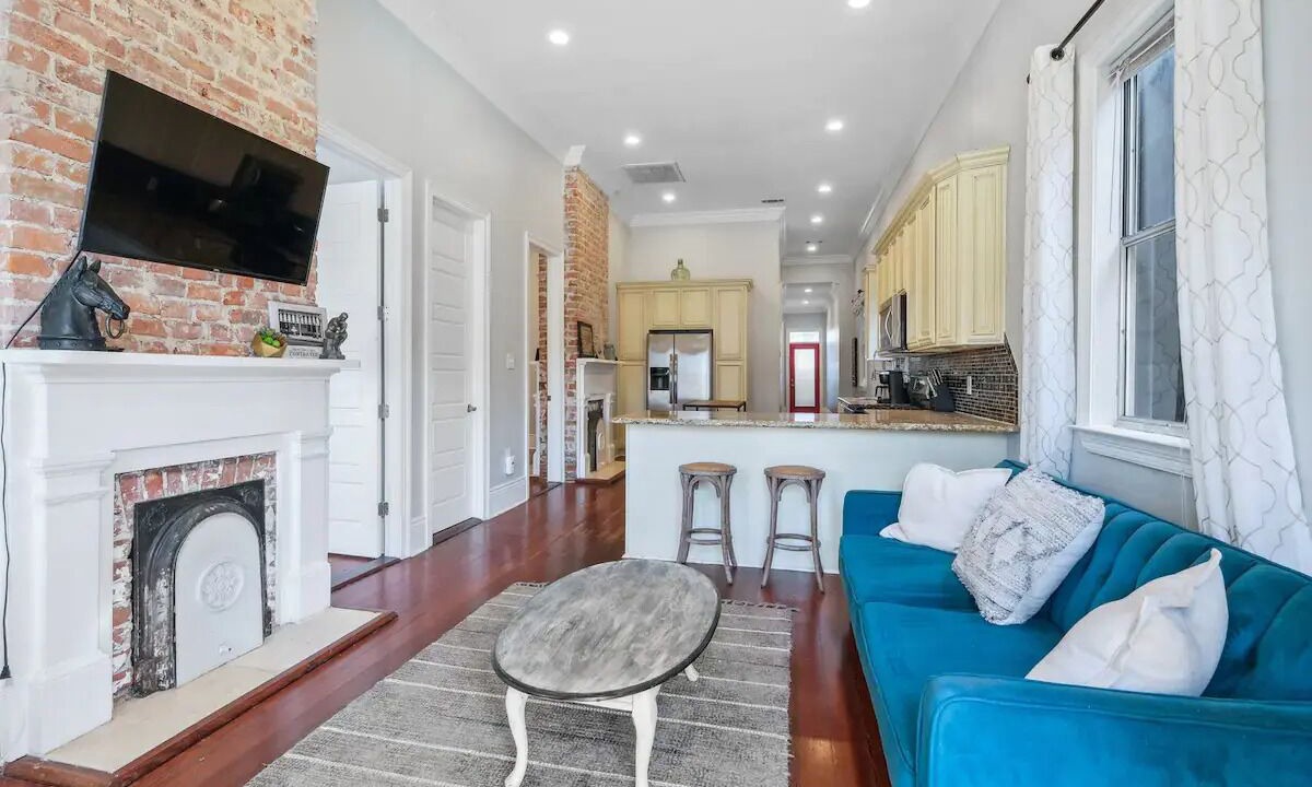 Photo of Livingroom in French Quarter