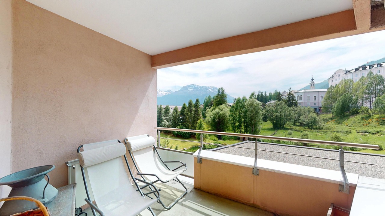 Photo of Outdoor in Samedan