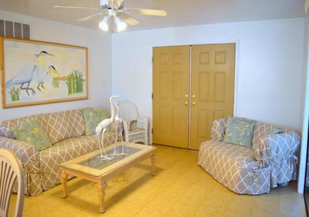 Photo of Livingroom in Townsend's Inlet