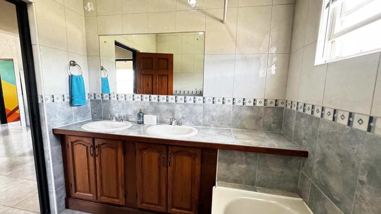 Photo of Bathroom in Ragged Point