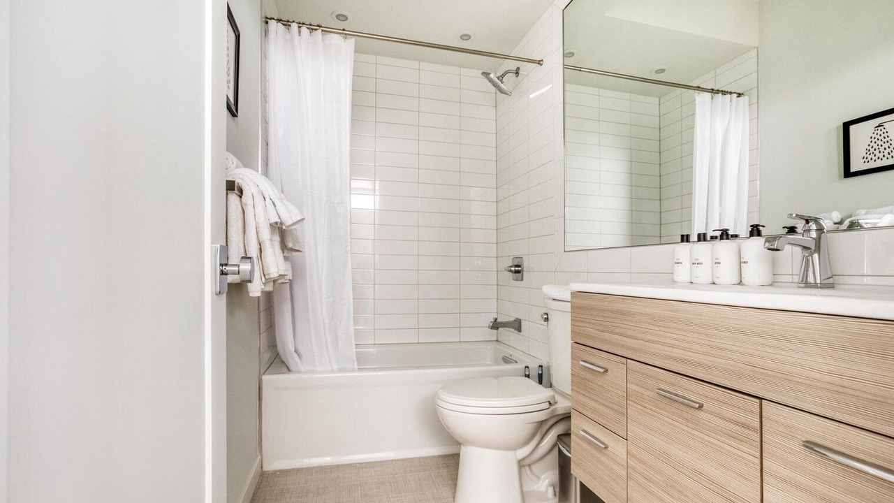 Photo of Bathroom in H Street Corridor