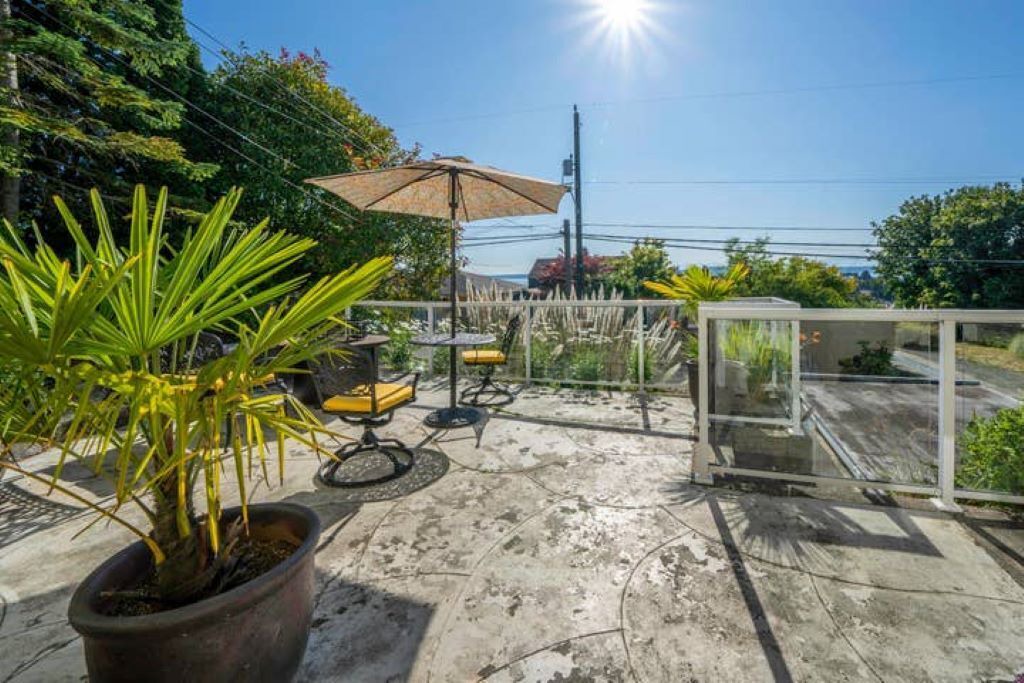 Photo of Patio Balcony in Alki