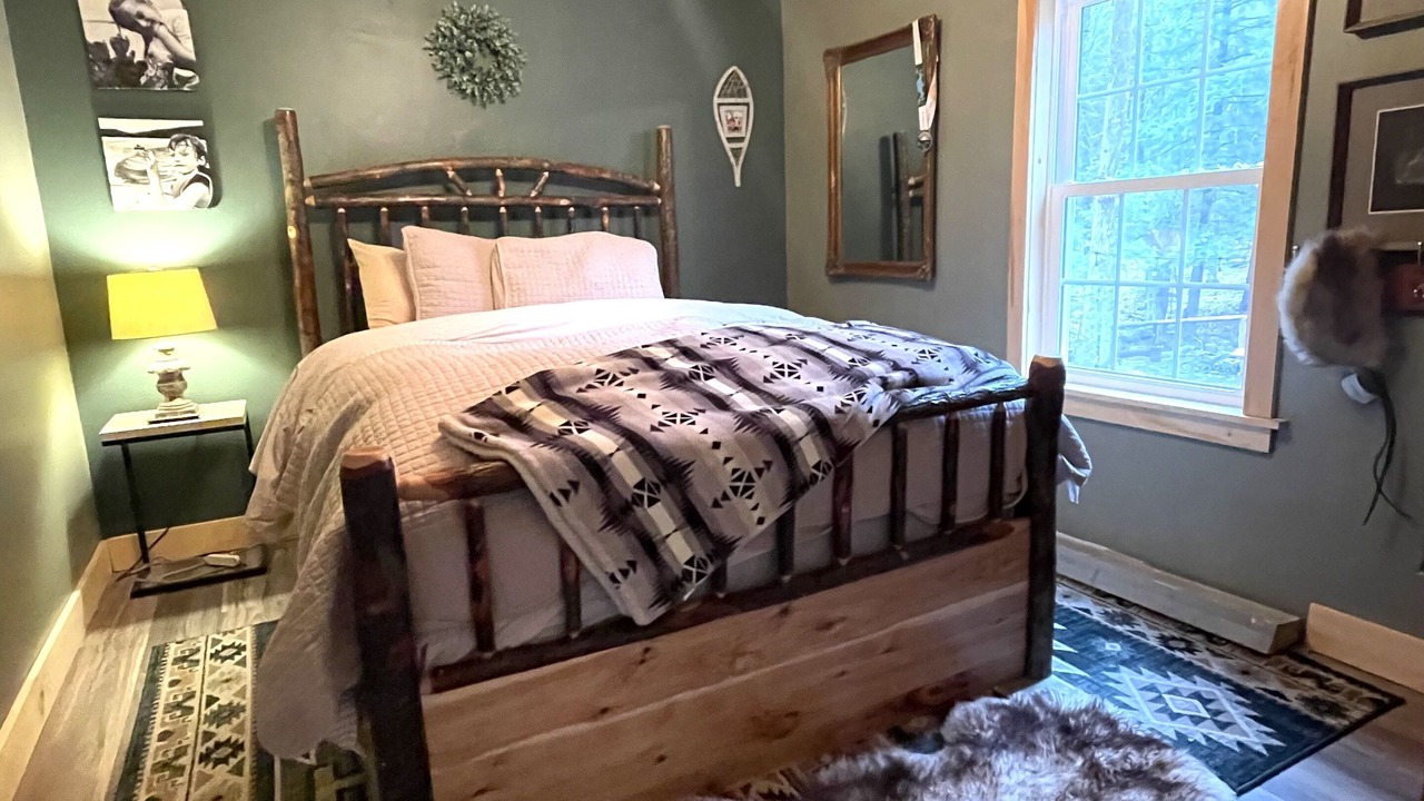 Photo of Bedroom in Adirondack
