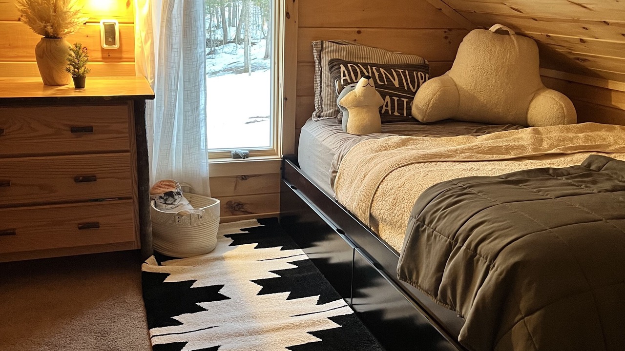 Photo of Bedroom in Adirondack