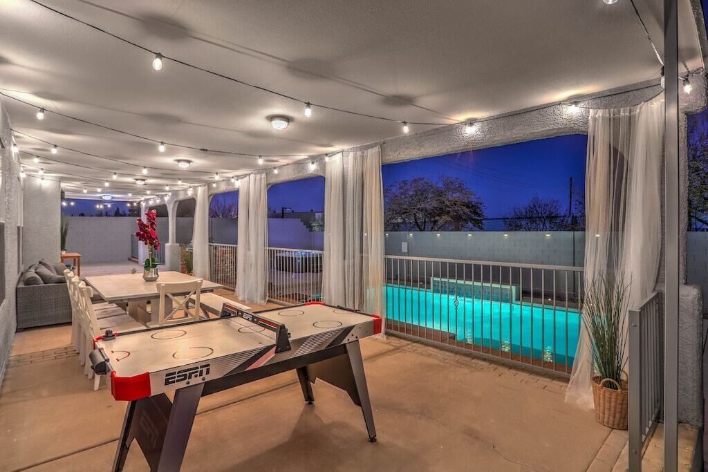 Photo of Outdoor in Mission Hills