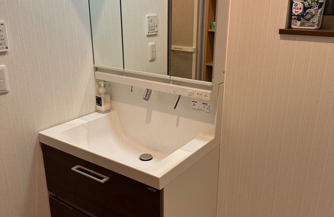 Photo of Bathroom in Shikitsuhigashi