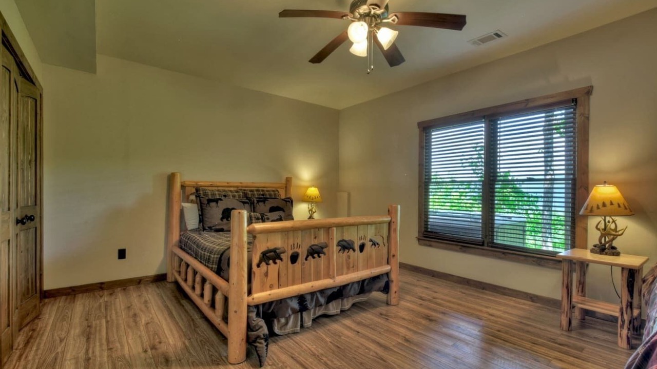 Photo of Bedroom in Chatsworth
