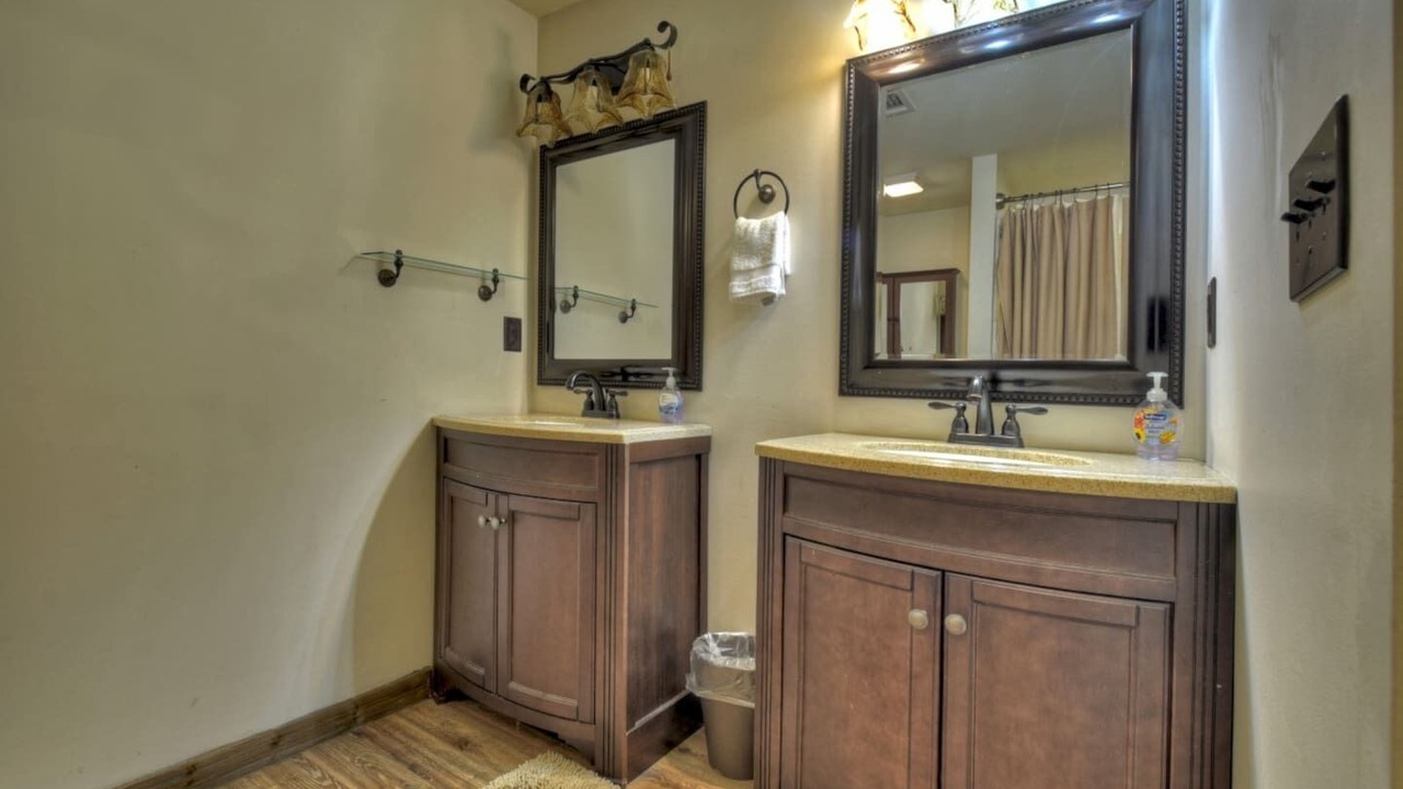 Photo of Bathroom in Chatsworth
