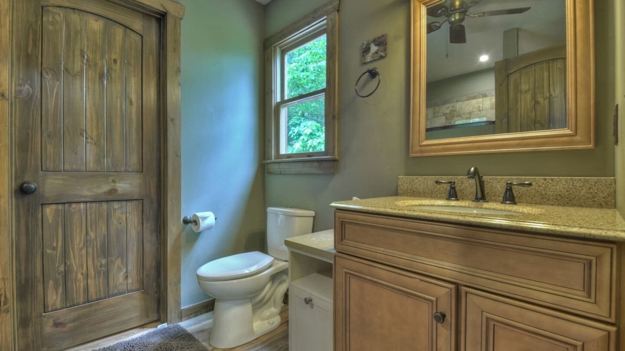 Photo of Bathroom in Chatsworth