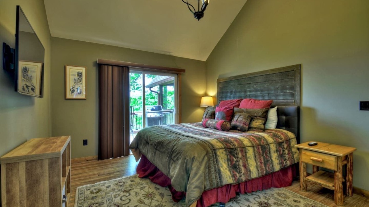 Photo of Bedroom in Chatsworth