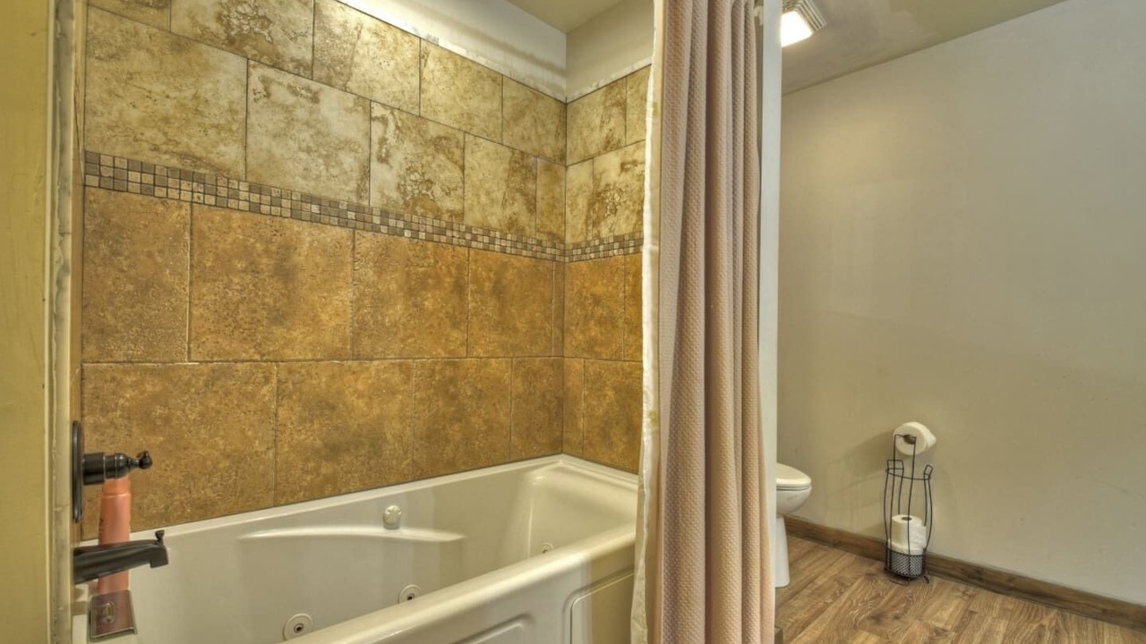 Photo of Bathroom in Chatsworth