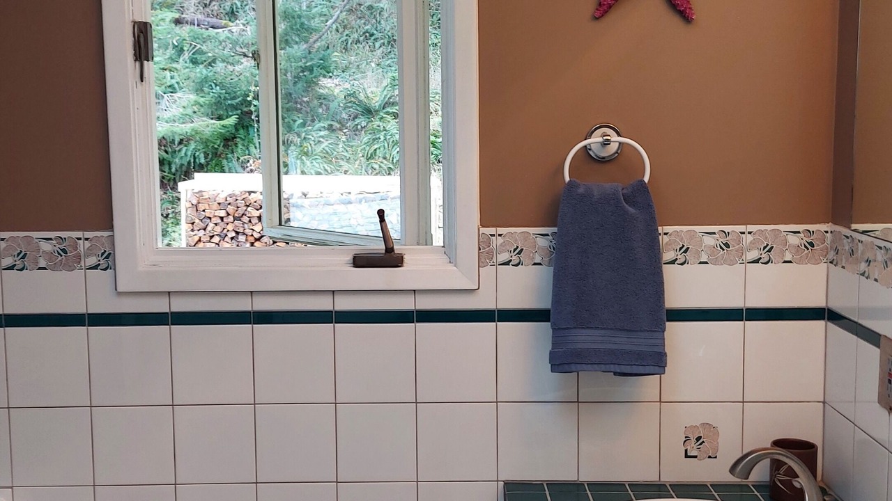 Photo of Bathroom in Heriot Bay