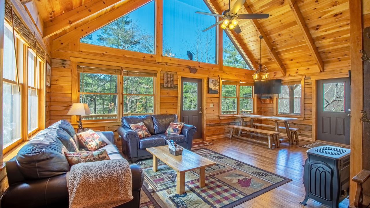 Photo of Livingroom in Stanardsville