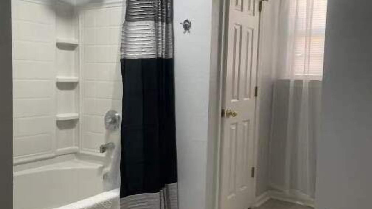 Photo of Bathroom in Port Wentworth