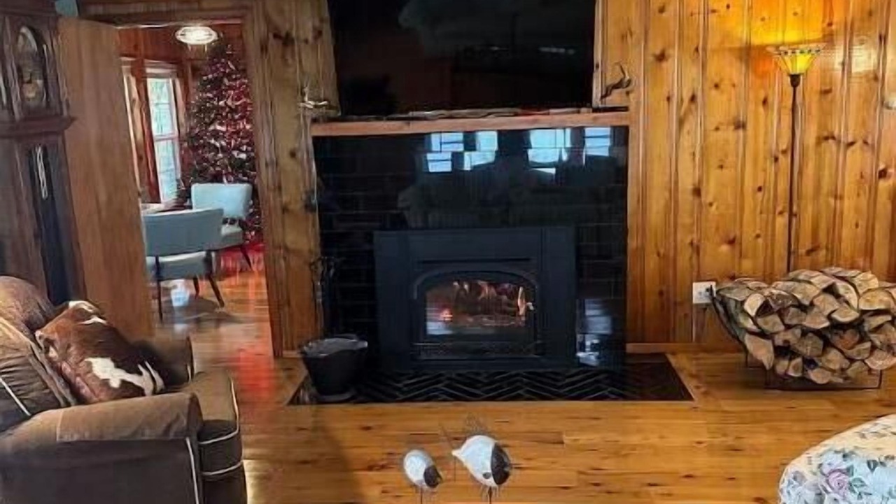 Photo of Livingroom in Irons