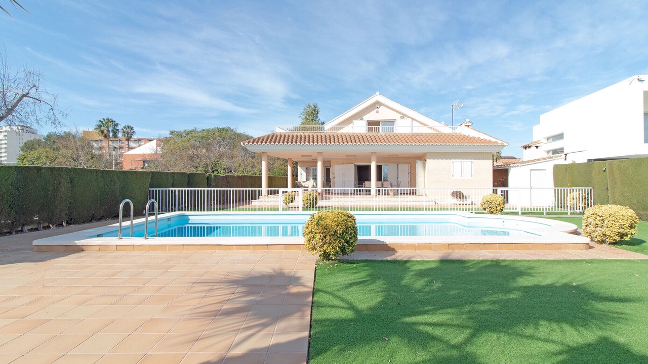 Photo of Outdoor in Almarda