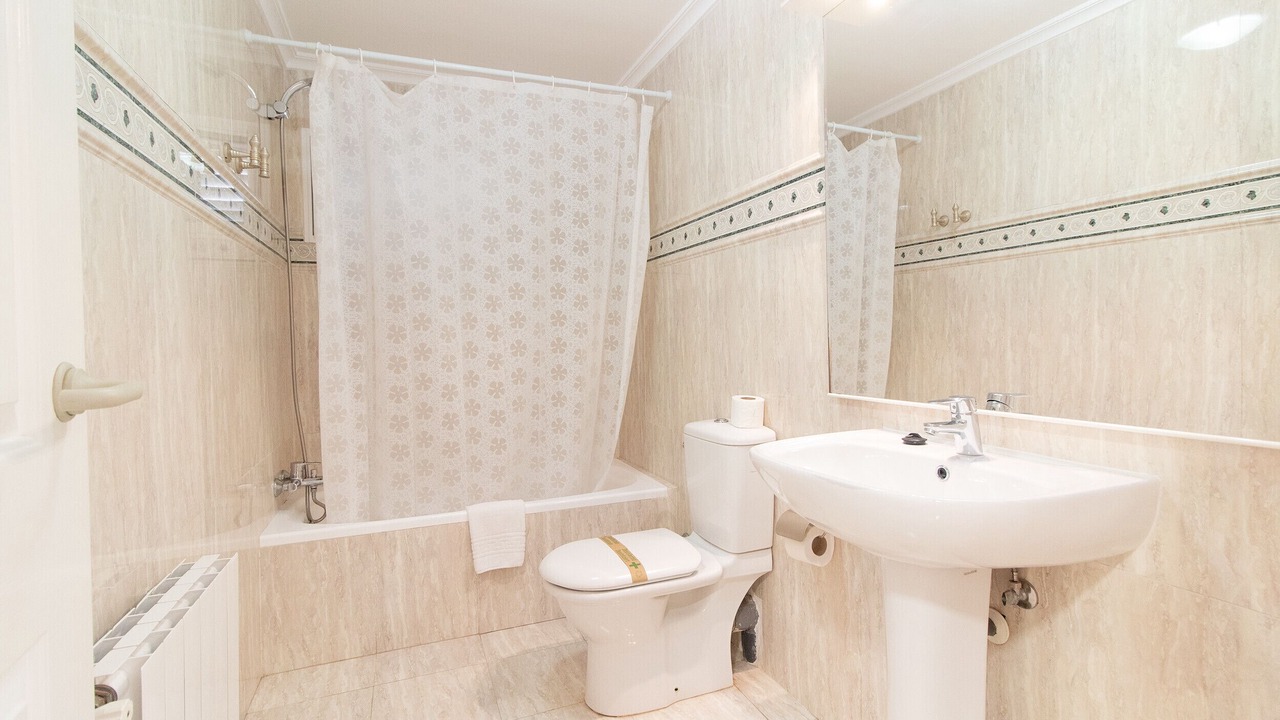 Photo of Bathroom in Almarda