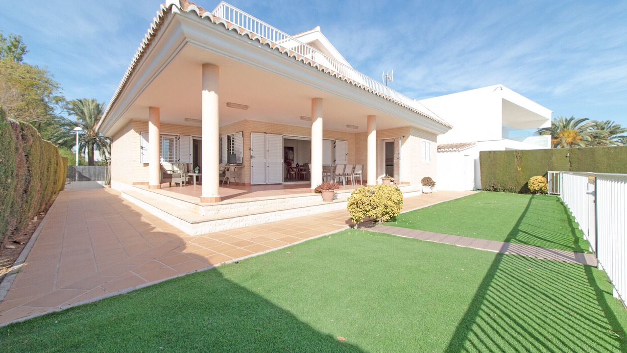 Photo of Patio Balcony in Almarda