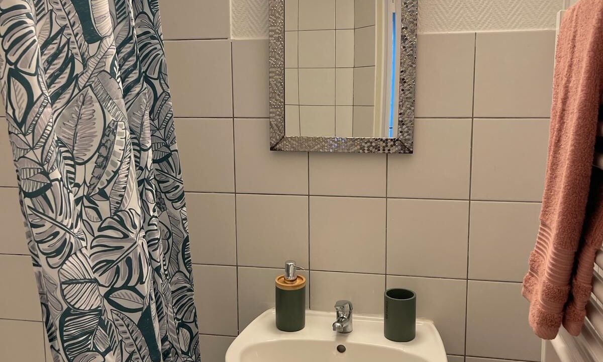 Photo of Bathroom in Le Bourget
