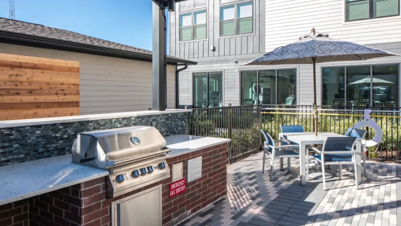 Photo of Outdoor in Spring Branch East