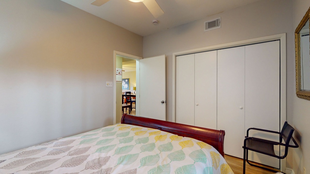 Photo of Bedroom in El Lago