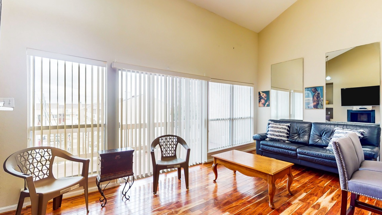 Photo of Livingroom in El Lago