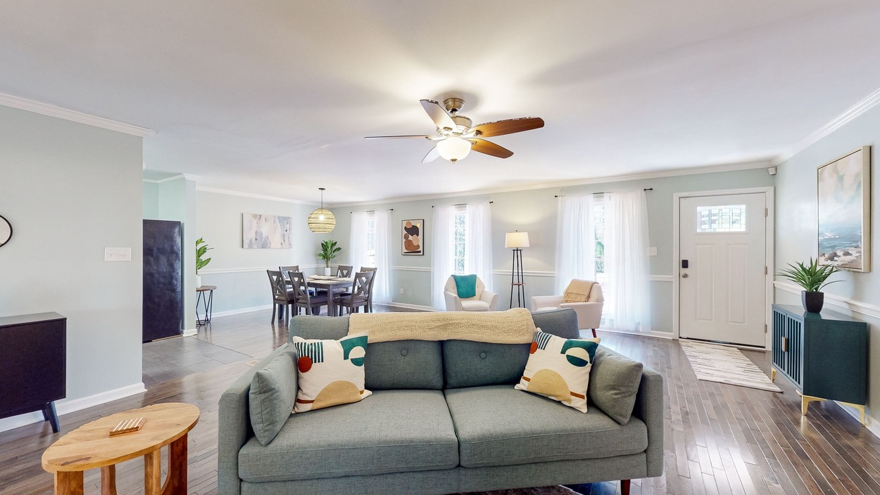 Photo of Livingroom in Macon