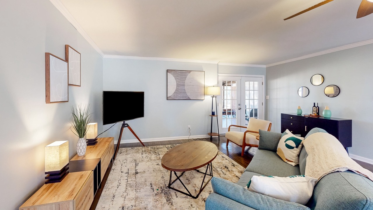 Photo of Livingroom in Macon