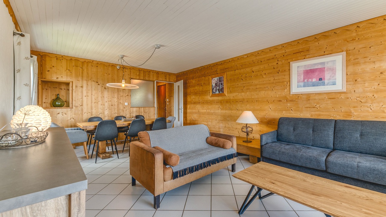 Photo of Livingroom in Jeux