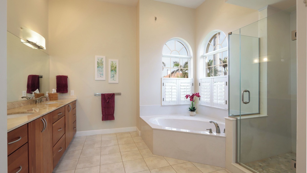 Photo of Bathroom in Beachview Country Club Estates