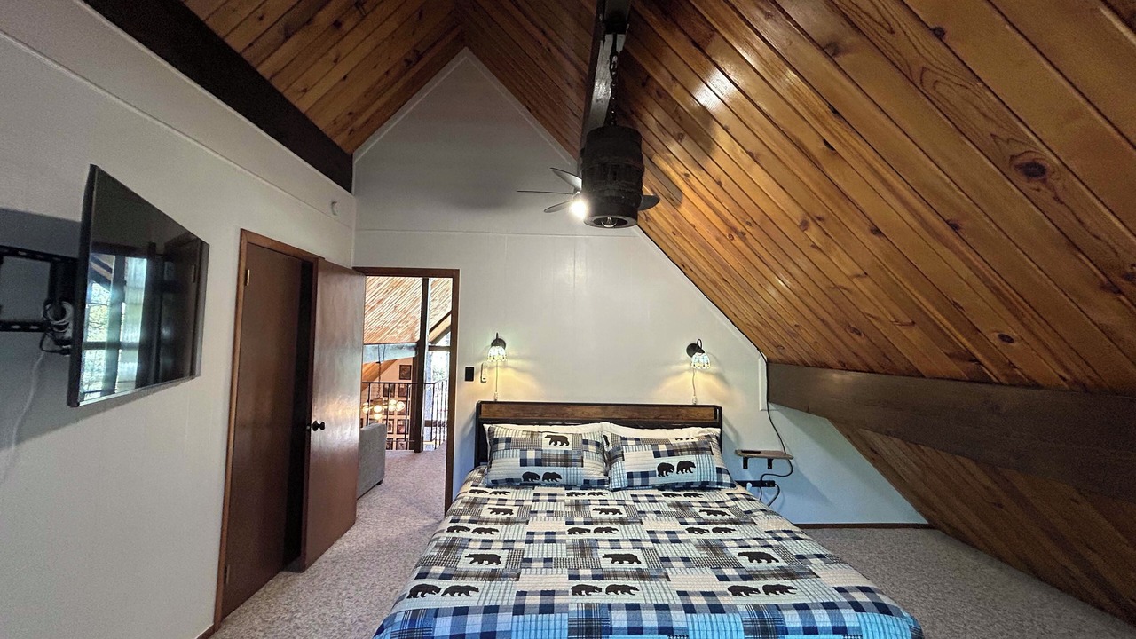 Photo of Bedroom in Munds Park