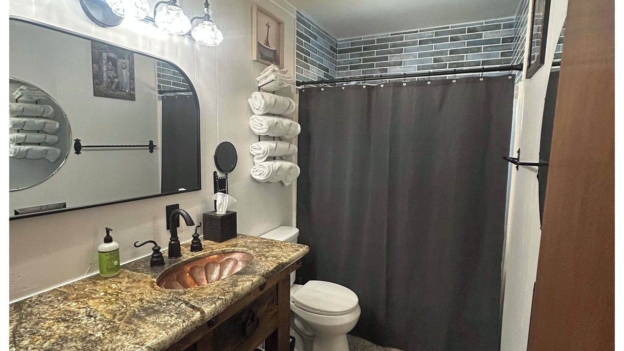 Photo of Bathroom in Munds Park
