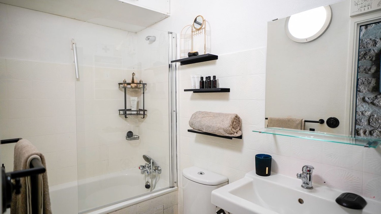 Photo of Bathroom in Marais