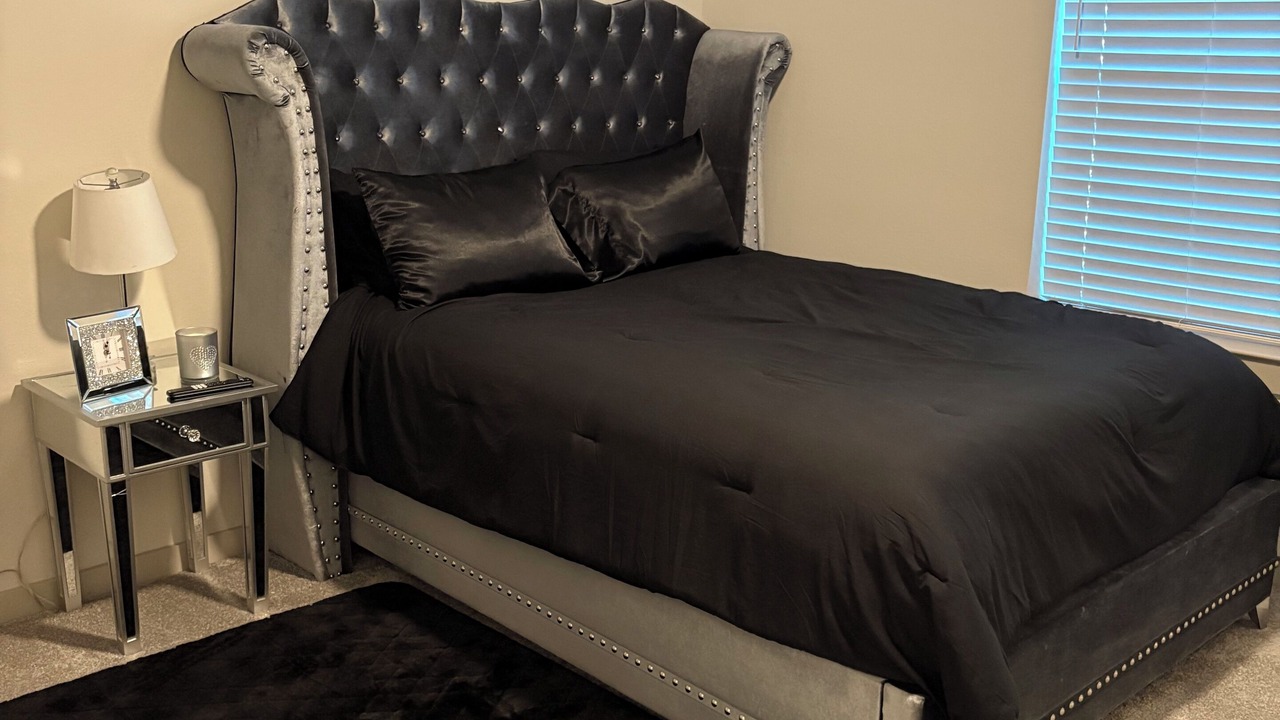 Photo of Bedroom in Spring