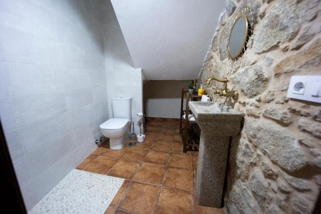 Photo of Bathroom in Padron