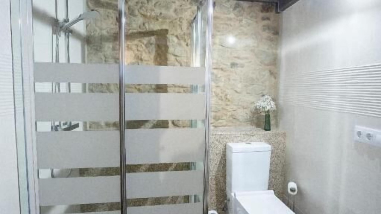 Photo of Bathroom in Padron