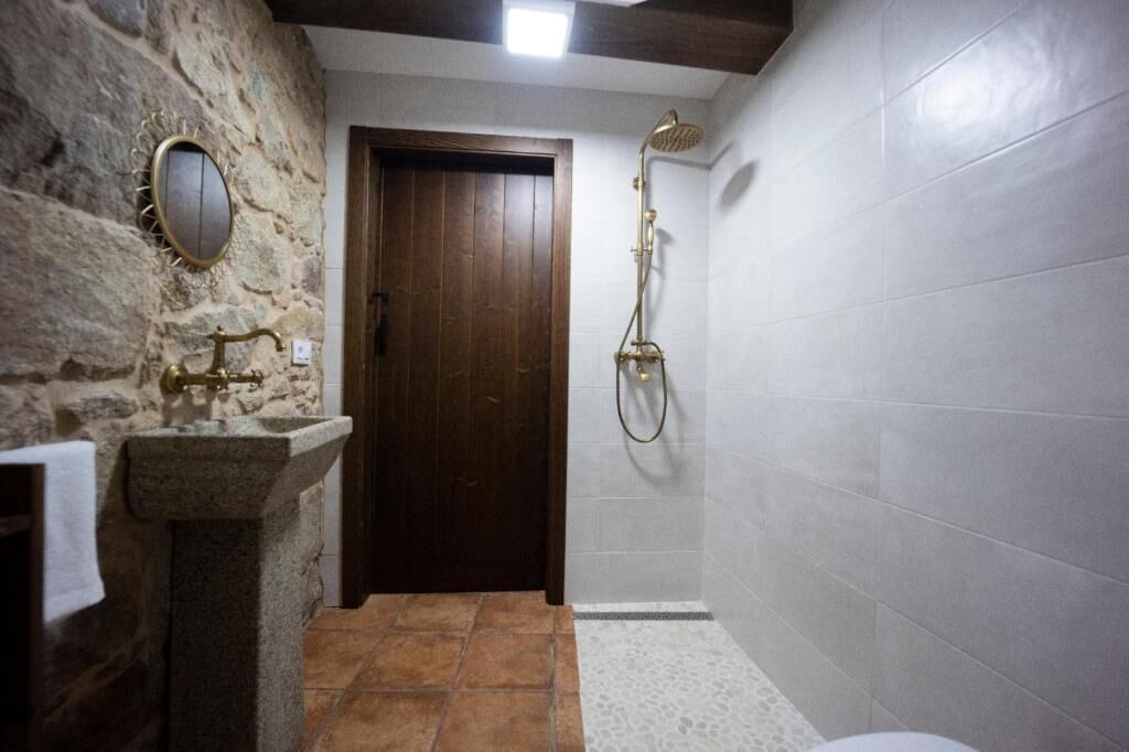Photo of Bathroom in Padron