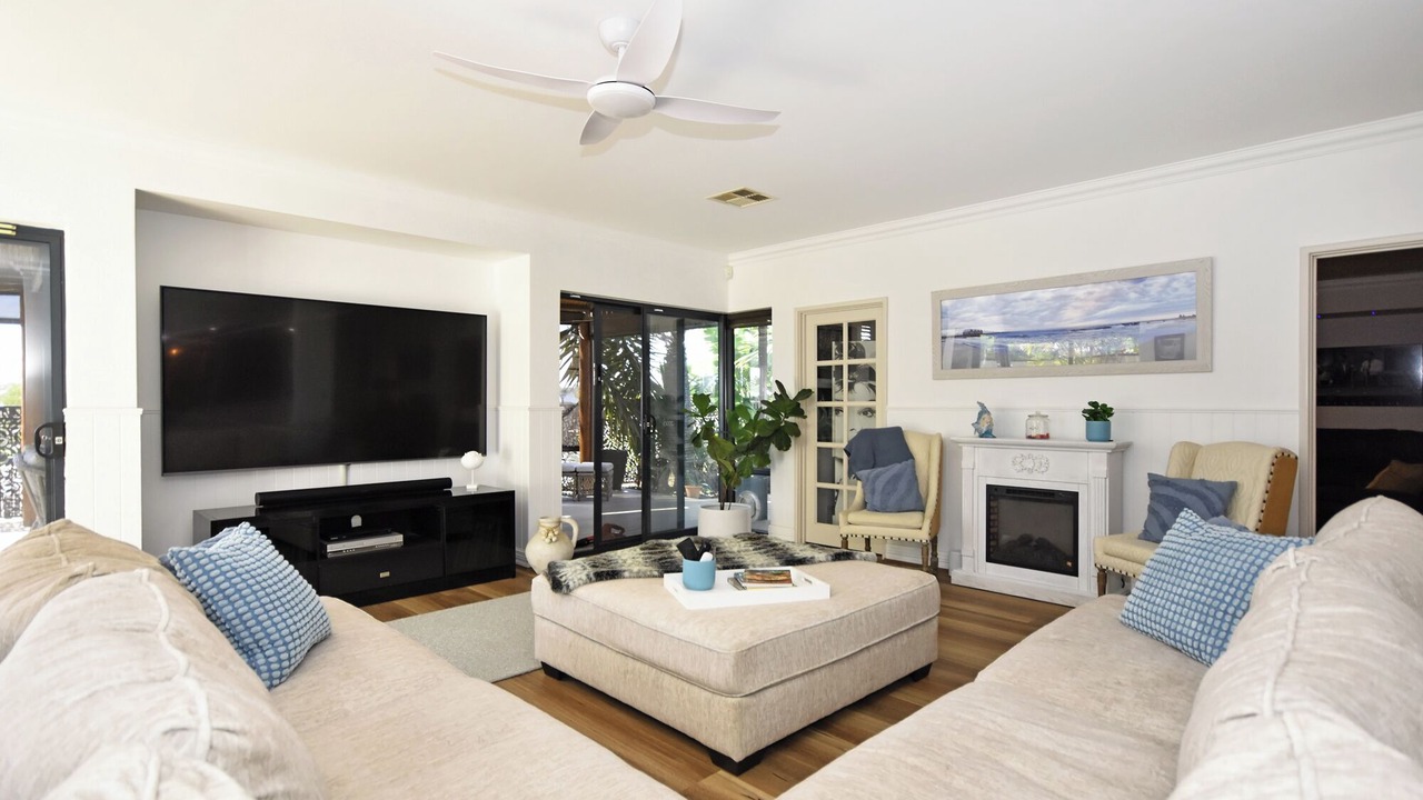Photo of Livingroom in Clarkson
