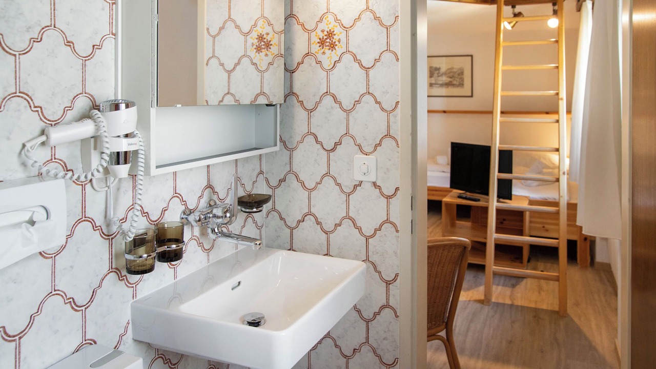 Photo of Bathroom in Falera