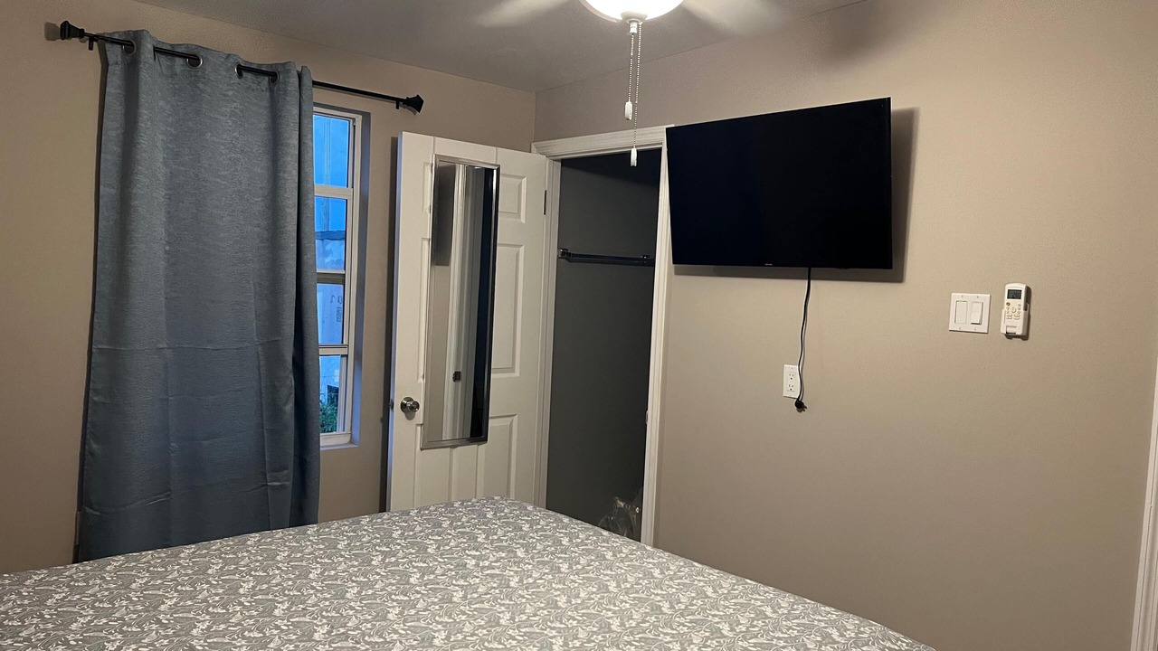 Photo of Bedroom in Bodden Town