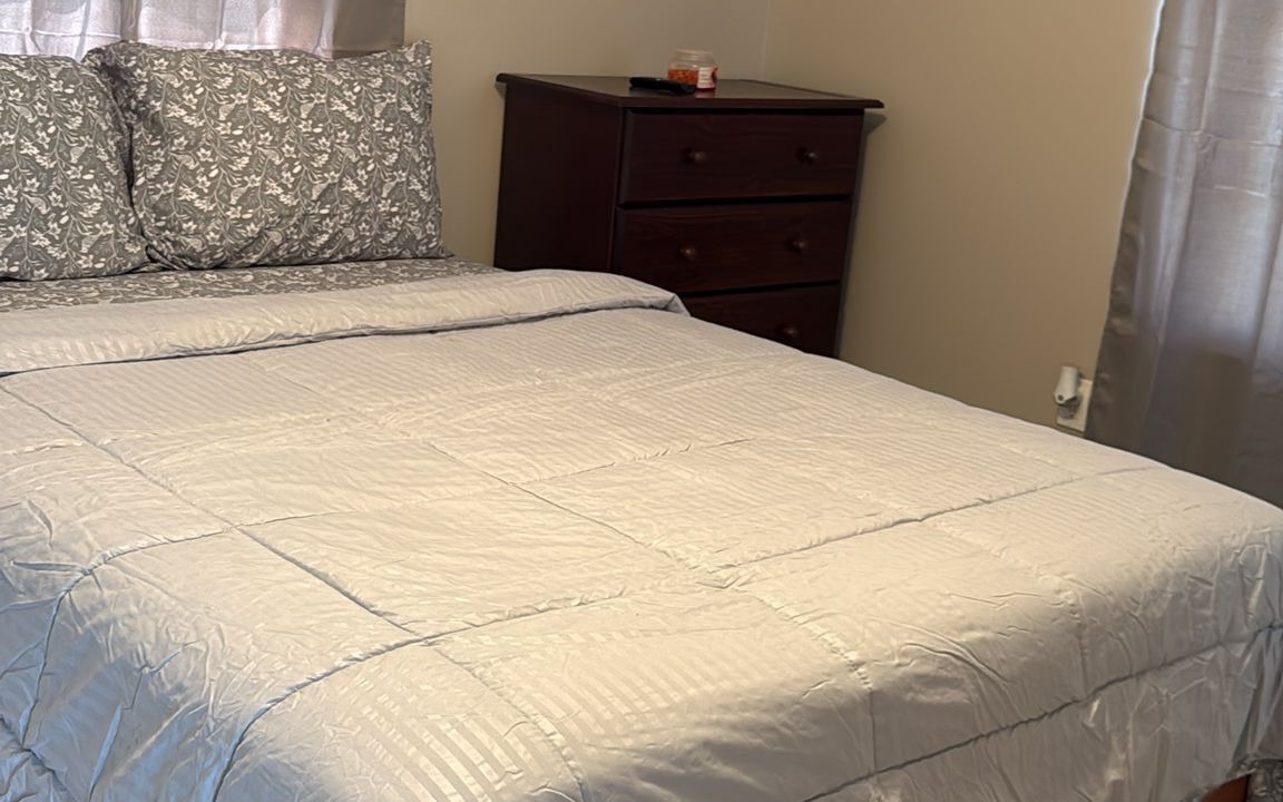 Photo of Bedroom in Bodden Town