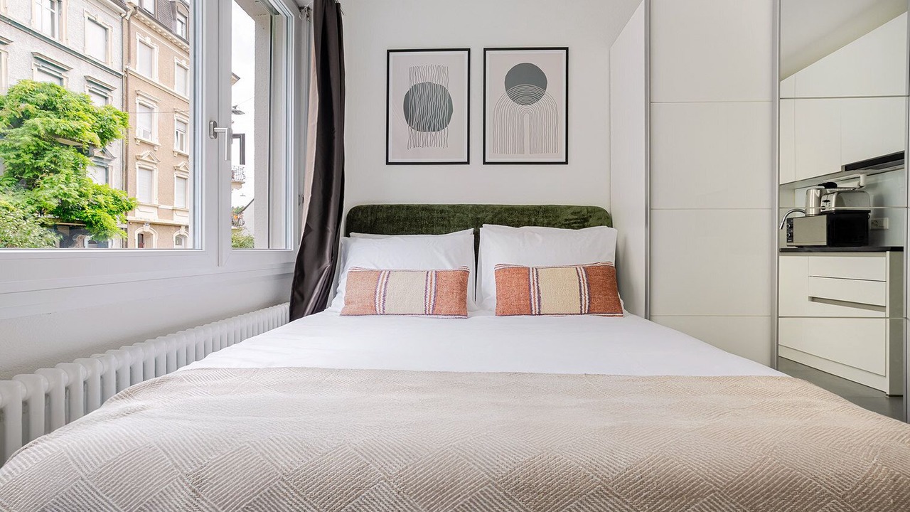 Photo of Bedroom in Iselin