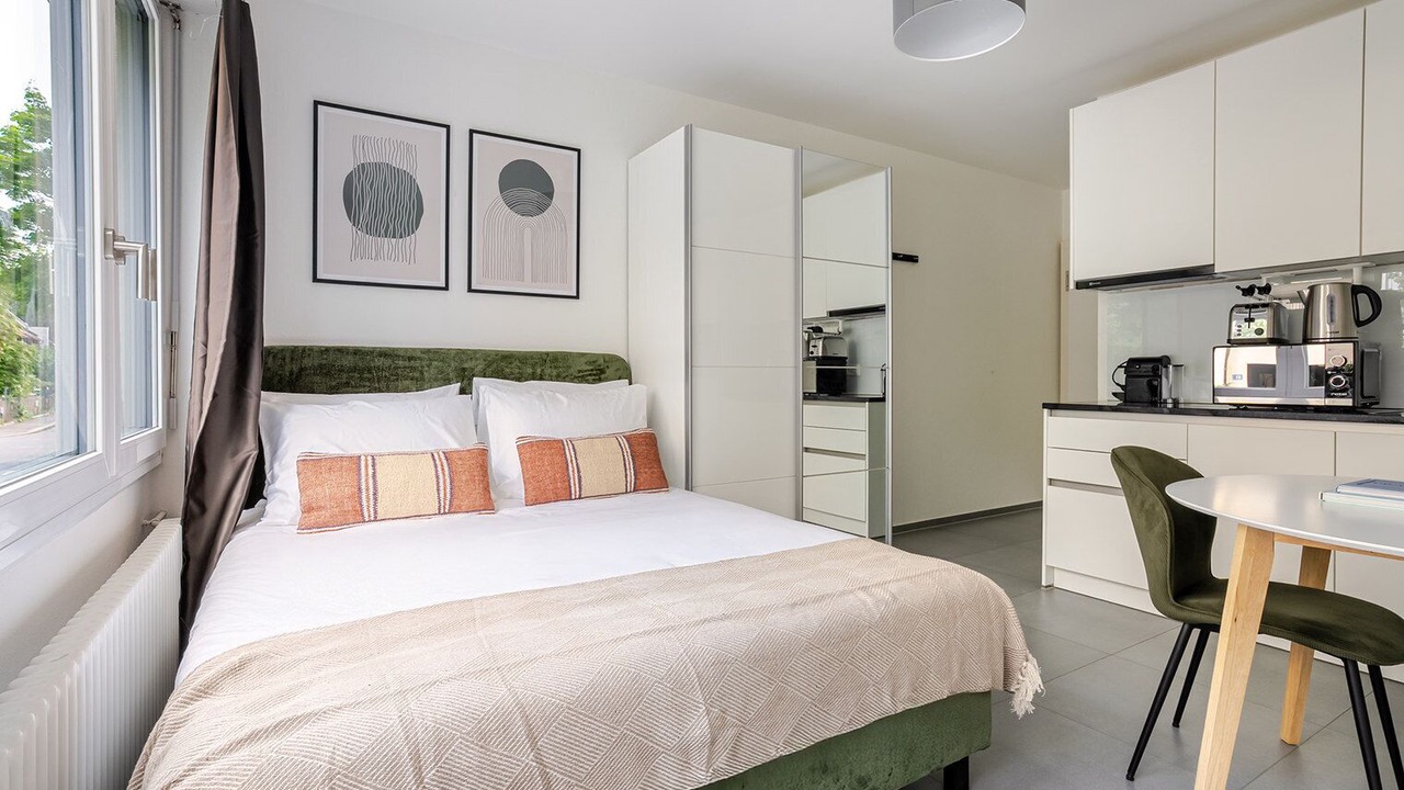 Photo of Bedroom in Iselin