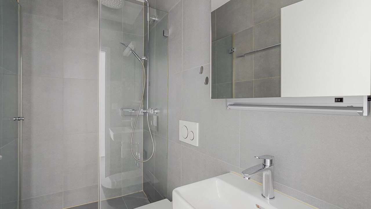 Photo of Bathroom in Iselin