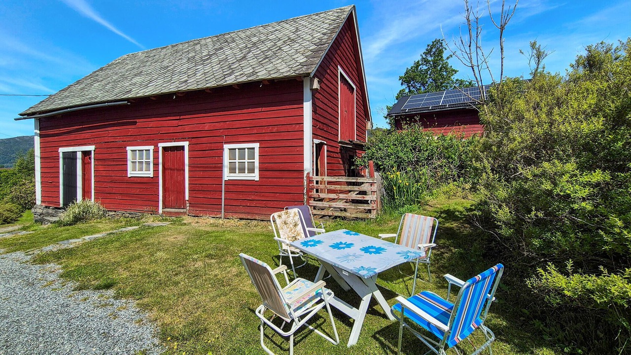 Photo of Others in Eikelandsosen