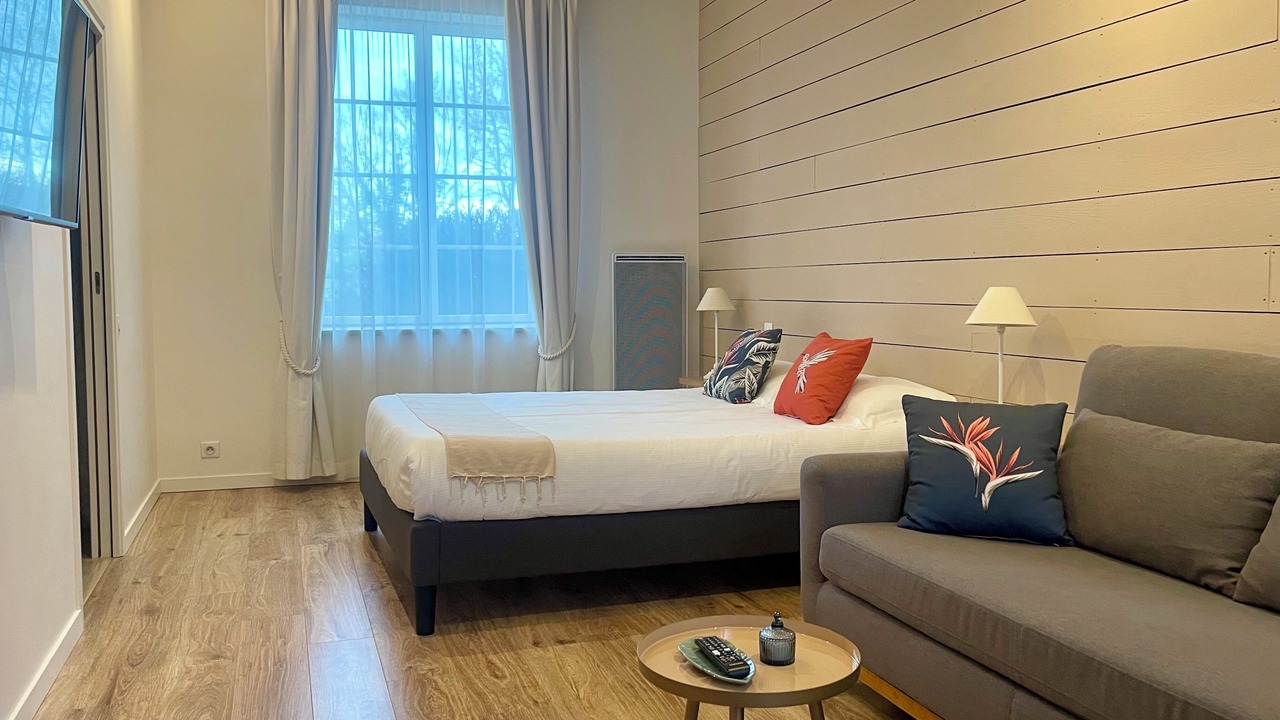 Photo of Bedroom in Saint-Cyr-en-Talmondais