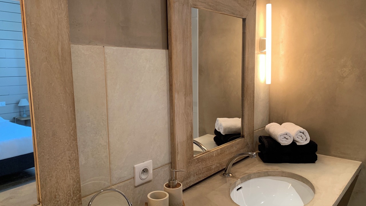 Photo of Bathroom in Saint-Cyr-en-Talmondais