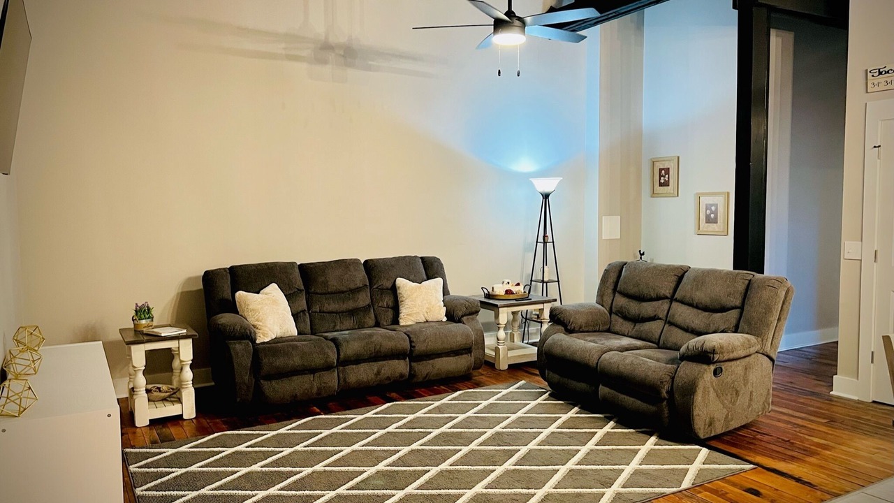 Photo of Livingroom in Toccoa