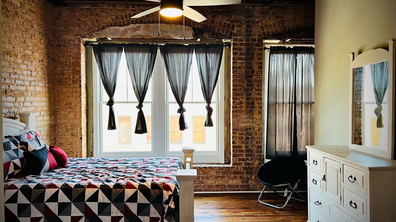 Photo of Bedroom in Toccoa